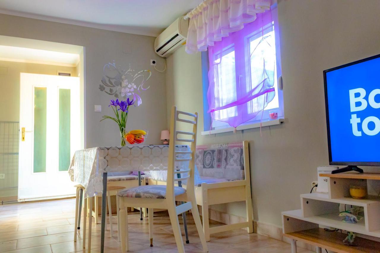 Vacation Home Grill & Chill With 350M2 Garden With Bbq โนวีวีโนดอลสกี ภายนอก รูปภาพ