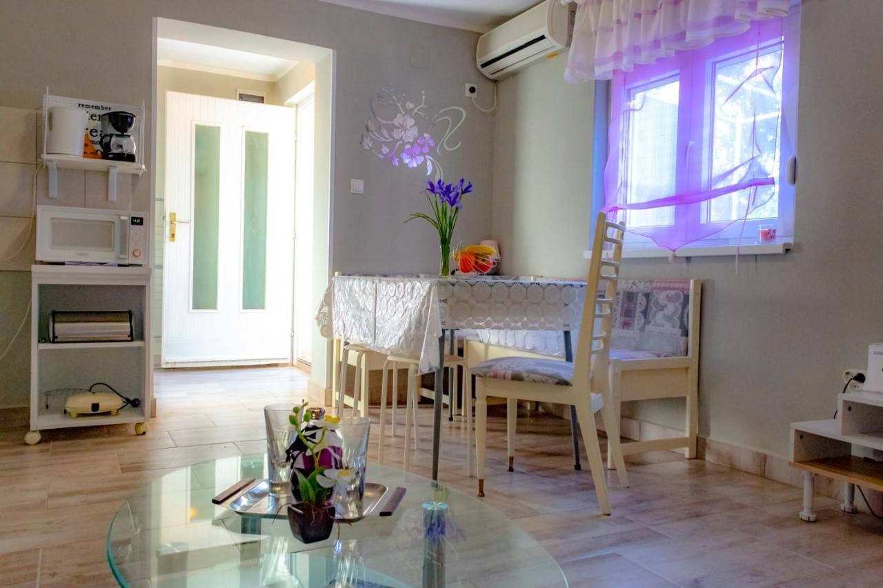 Vacation Home Grill & Chill With 350M2 Garden With Bbq โนวีวีโนดอลสกี ภายนอก รูปภาพ